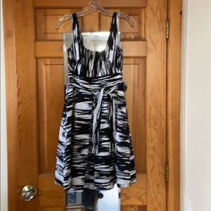 Pretty black / white dress